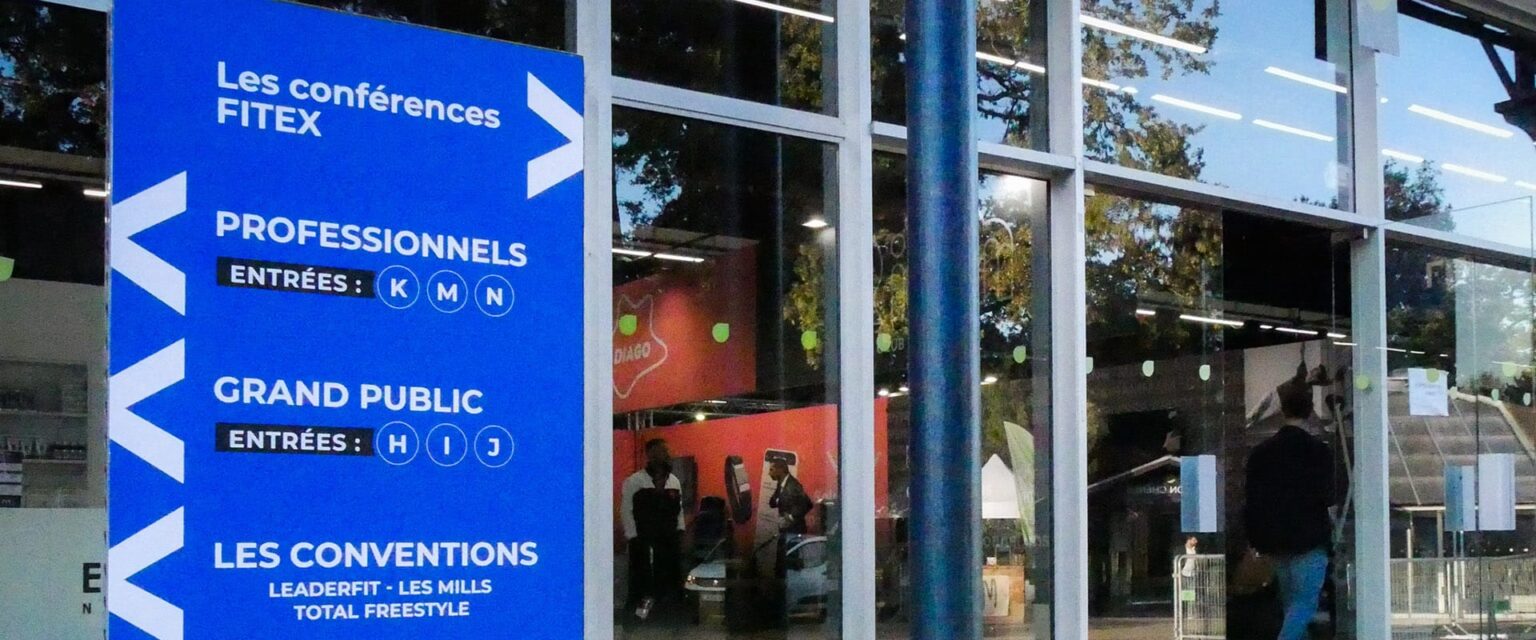 Panneau d’accueil du FITEX Paris