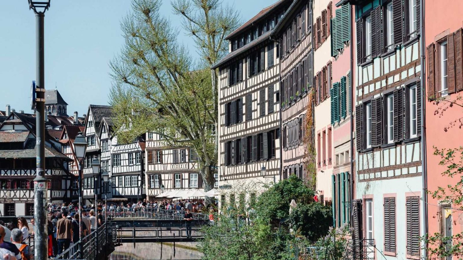 La Petite France et ses canaux à Strasbourg, ville où trouver les meilleures salles de sport